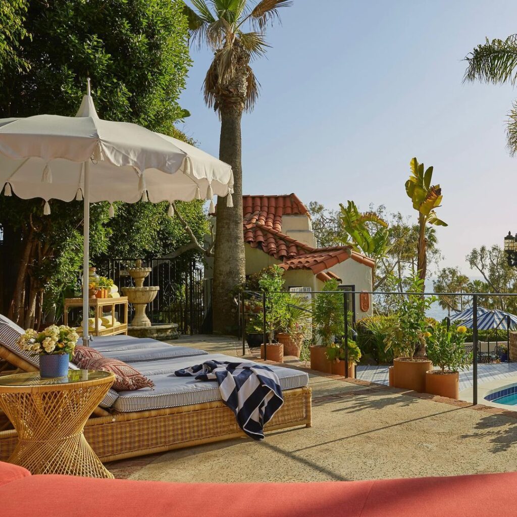 casa laguna pool