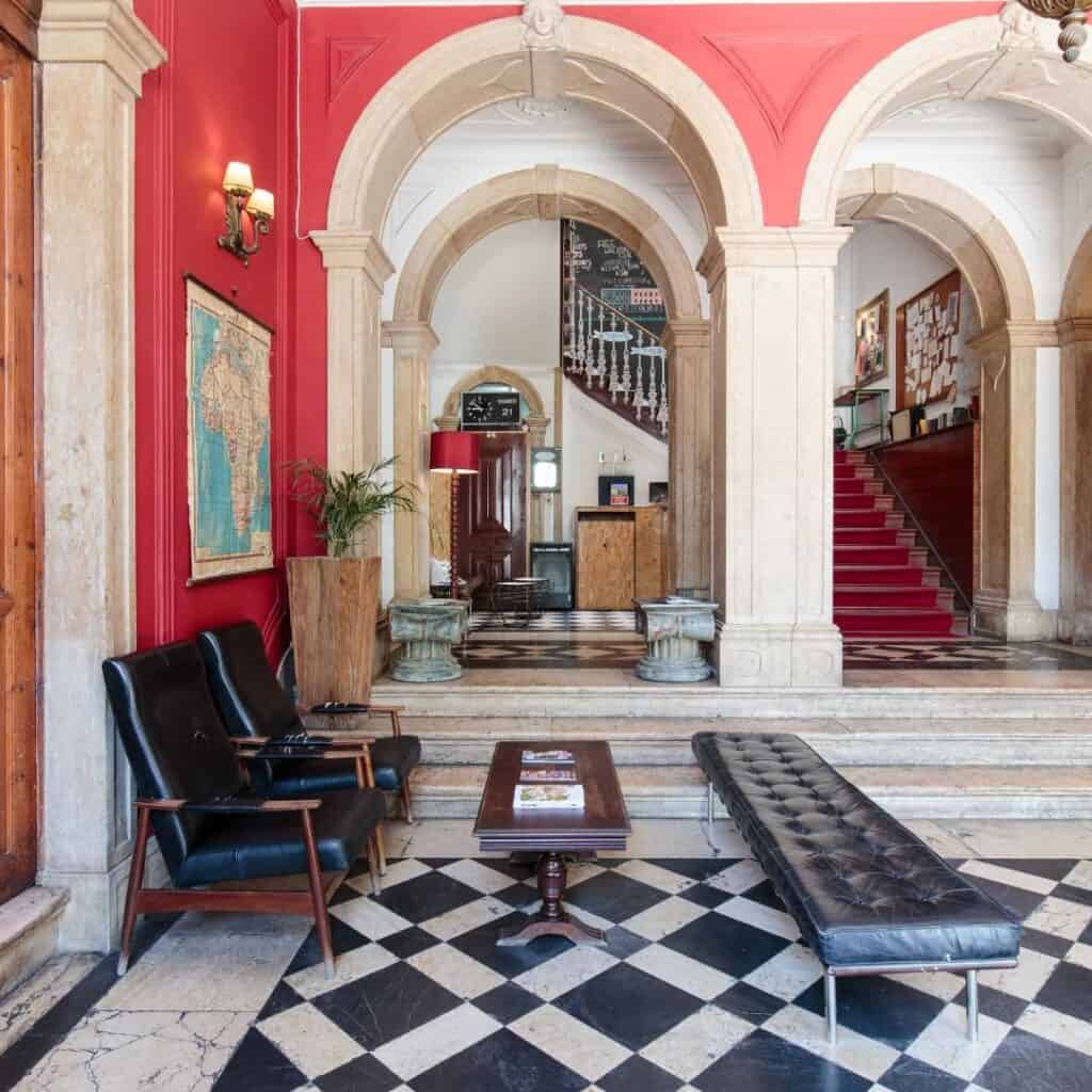 colorful entryway of lisbon's independente