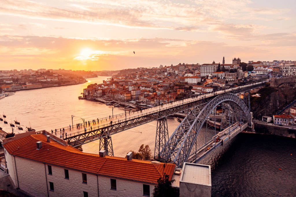 serra pilar overlooking bridge and city